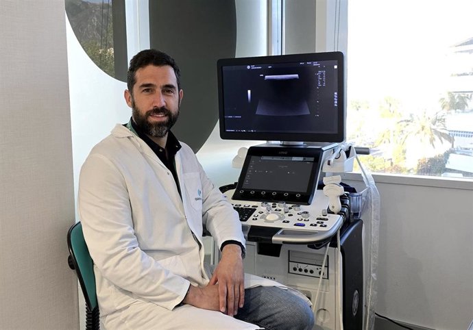 Pablo Navarro, jefe del Servicio de Urología del Hospital Quirónsalud Marbella, en una imagen de archivo.