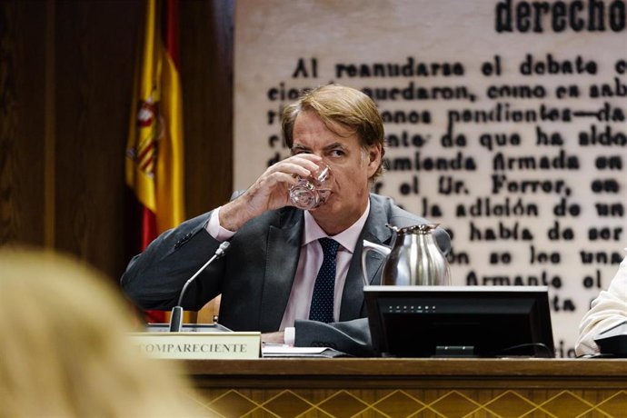 Archivo - El expresidente de la Sociedad Estatal de Participaciones Industriales (SEPI), Vicente Cecilio Fernández Guerrero,  durante una comparecencia en la Comisión de Investigación sobre el ‘caso Koldo’, en el Senado, a 22 de julio de 2025, en Madrid (