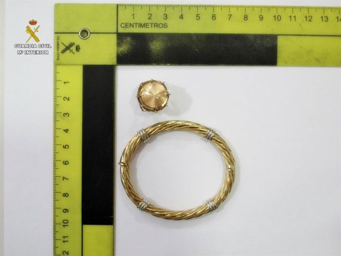 Joyas recuperadas en Burguillos del Cerro