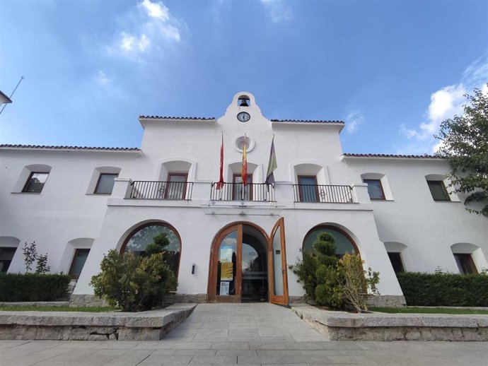 Fachada del Ayuntamiento de Villanueva de la Cañada
