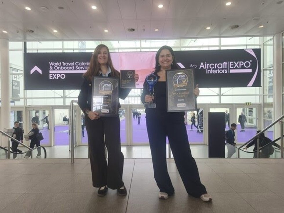 Iberia recibe tres premios internacionales por su experiencia a bordo.