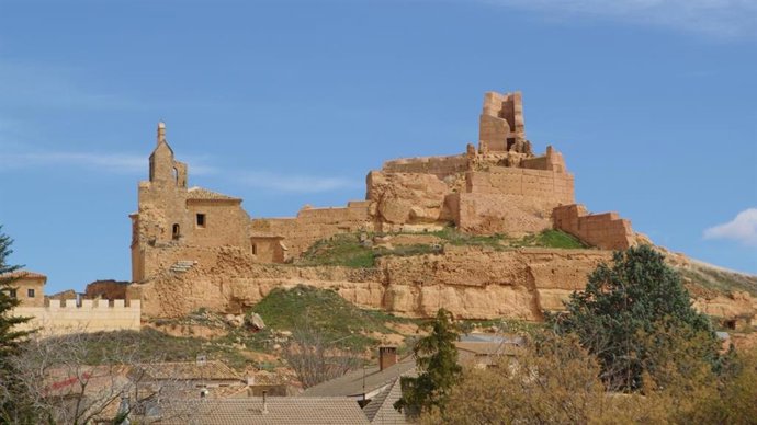 La iniciativa quiere impulsar los restos de una veintena de fortalezas y murallas que se conservan como un nuevo producto turístico.