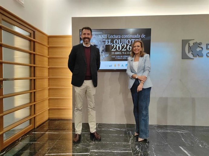 Antonio Porcuna y Auxiliadora Moreno, en la presentación de la XXII Lectura Continuada de 'El Quijote'.