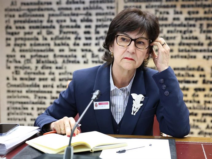 La presidenta de la Comisión Nacional de los Mercados y la Competencia (CNMC), Cani Fernández Vicién, comparece ante la Comisión de Investigación sobre el apagón, en el Senado, a 17 de marzo de 2026, en Madrid (España). Fernández comparece para dar cuenta
