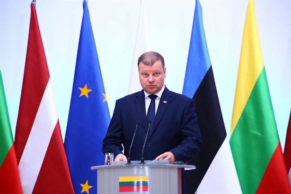 Archivo - El ex-primer ministro de Lituania, Saulius Skvernelis, en una rueda de prensa conjunta de los estados bálticos en Varsovia en septiembre de 2025