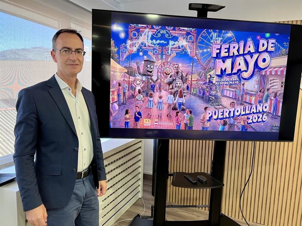 El concejal de Festejos de Puertollano, Juan Sebastián López Berdonces, durante la presentación del programa de Ferias.