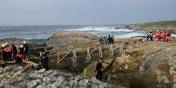 Archivo - pasarela en la playa de El Bocal en Santander que colapsó y en la que murieron seis jóvenes estudiantes 