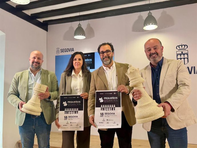 Presentación del torneo de ajedrez Pequeños Gigantes que se desarrollará en Segovia.