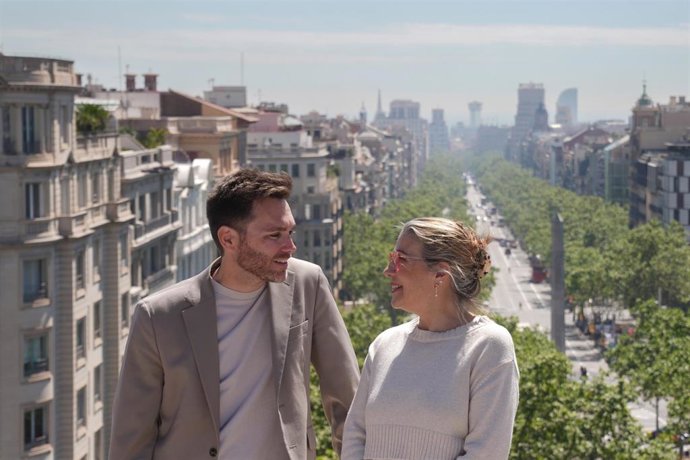 El director Dani Sancho y la actriz Emma Vilarasau en el photocall de la apertura del BCN Film Fest 2026