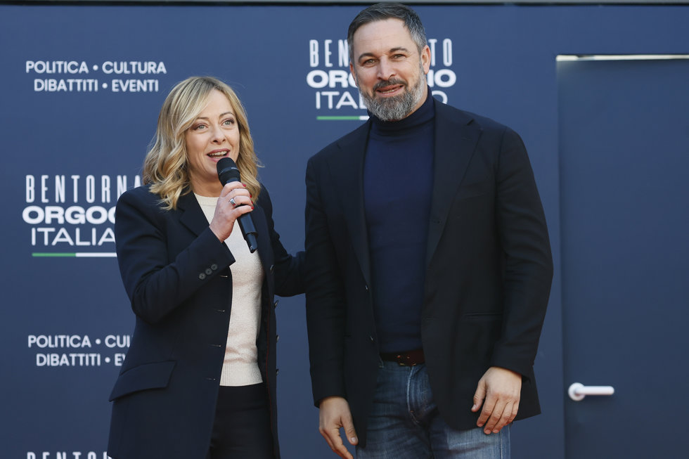 17 December 2023, Italy, Rome: Santiago Abascal (R), leader the Spanish national conservative political party Vox, and Italy's Prime Minister Giorgia Meloni attend the annual political festival Atreju 2023, organized by the Brothers of Italy (Fratelli 
