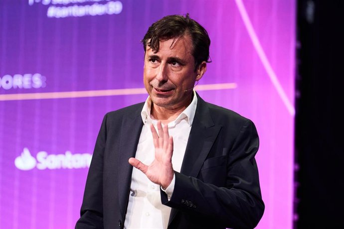 Archivo - El presidente de Microsoft, Paco Salcedo, participa en el seminario de AMETIC de Santander, en la Universidad Internacional Menéndez Pelayo (UIMP), 1 de septiembre de 2025, en Santander, Cantabria (España). AMETIC, la patronal de la industria di