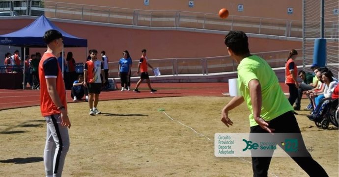 Tomares acoge la primera jornada del circuito provincial de deporte adaptado.