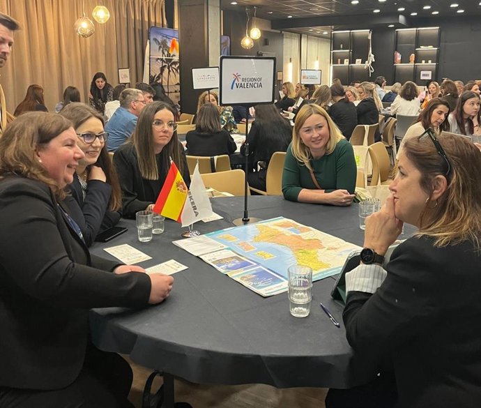 La Comunitat Valenciana refuerza su posicionamiento en Polonia, uno de sus mercados emisores con mayor crecimiento