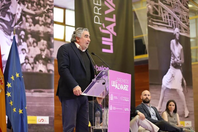 El presidente del CSD, José Manuel Rodríguez Uribes; en la entrega de los VIII Premios Lilí Álvarez que reconocen cuatro trabajos por su impulso a la igualdad en el deporte
