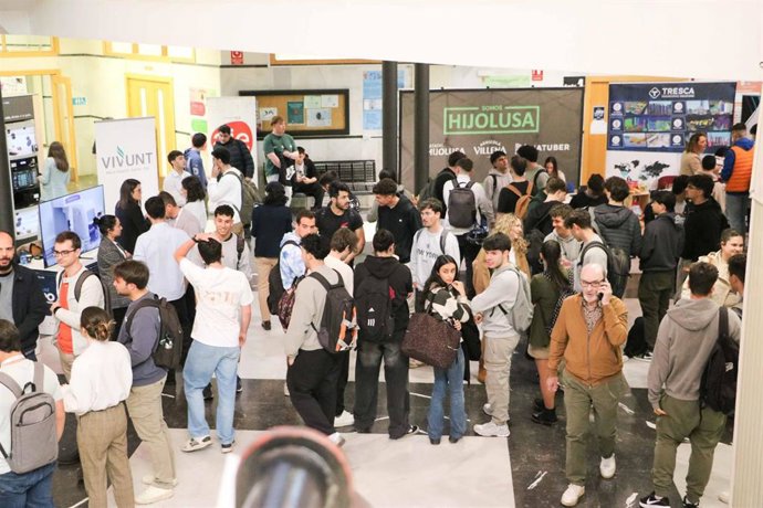 La quinta edición de 'Expo Leóni4.0 Digital & Tech Forum' se ha desarrollado este jueves en la Escuela de Ingenierías Industrial, Informática y Aeroespacial de la Universidad de León.