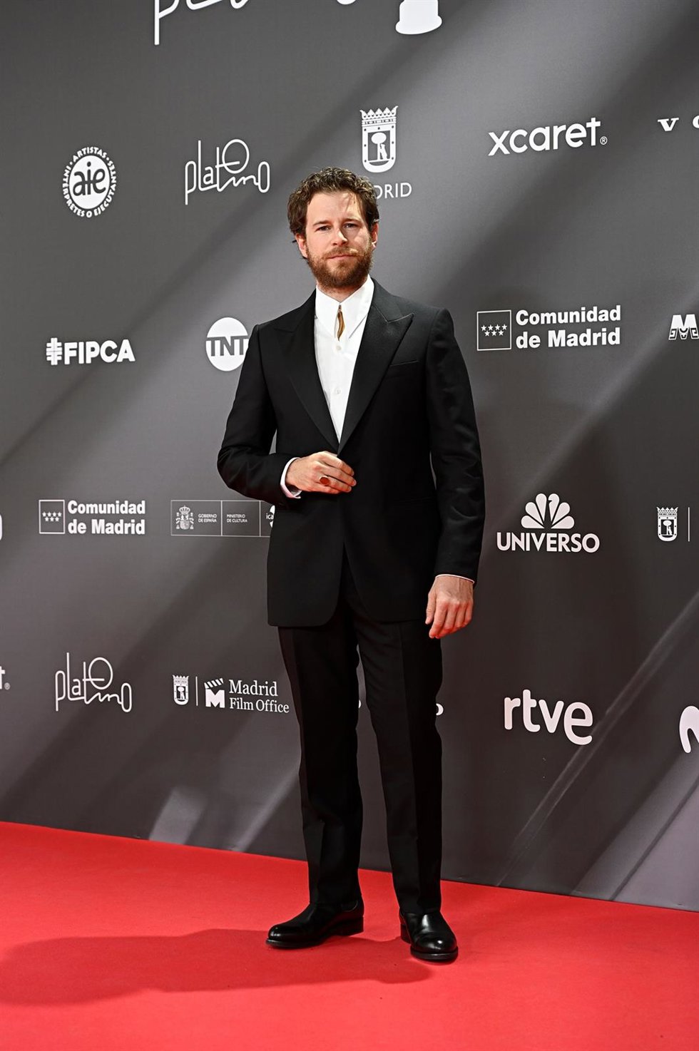 Archivo - Álvaro Cervantes en la alfombra roja de los Premios PLATINO del Cine y el Audiovisual Iberoamericano que se celebra en el Palacio Municipal IFEMA, a 27 de abril de 2025, en Madrid (España). El mejor talento del cine y las series en castellano y 