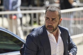 El empresario Víctor de Aldama, a su llegada al Tribunal Supremo, a 15 de abril de 2026, en Madrid (España). Los acusados se sientan desde el pasado 7 de abril en el banquillo del Tribunal Supremo por presuntas irregularidades en los contratos de mascaril