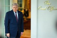 Trump espera que haya negociaciones con Irán "a lo largo del fin de semana"