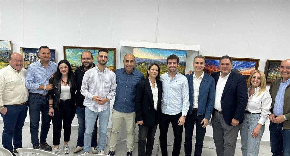 Reunión del PP de Alboz con afiliados y simpatizantes.