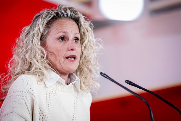 Archivo - Arquivo - A porta-voz da Diretoria Federal do PSOE, Montse Mínguez, durante uma coletiva de imprensa na sede nacional do partido em Ferraz, em 16 de março de 2026, em Madri (Espanha). Montse Mínguez comparece à sede federal do PSOE em Ferraz par