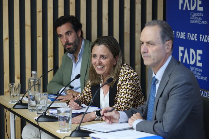Archivo - Junta directiva de FADE.
