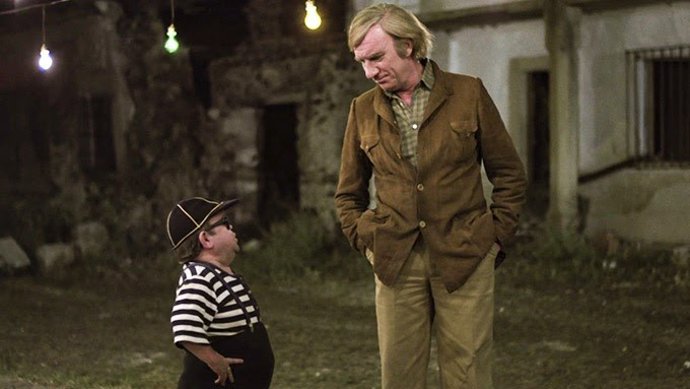 FlixOlé celebra el Día del Libro ensalzando el esperpento y clásicos como 'Gulliver', 'Bodas de sangre' y 'El camino'