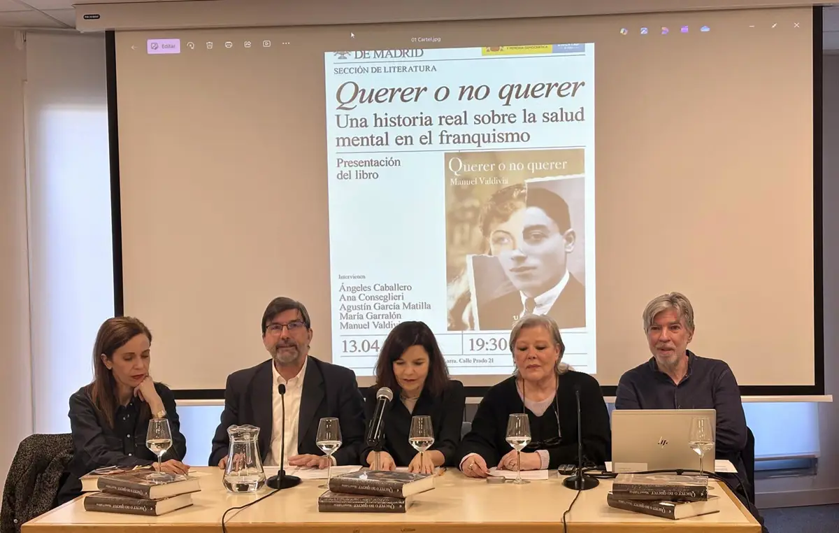 Manuel Valdivia durante la presentación de 'Querer o no querer'
