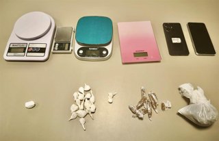 Droga intervenida en el punto de venta ubicado en el domicilio del detenido