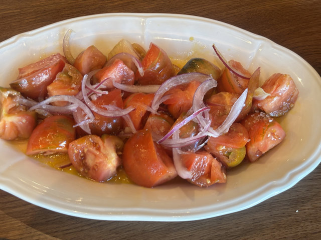 Tomate aliñado en Casa Toro