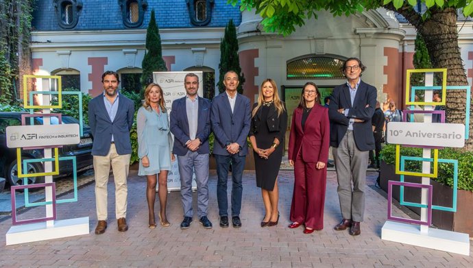 Junta directiva de la AEFI.