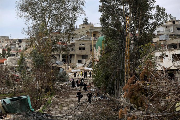 Archivo - Localidad del sur de Líbano destruida por bombardeos israelíes