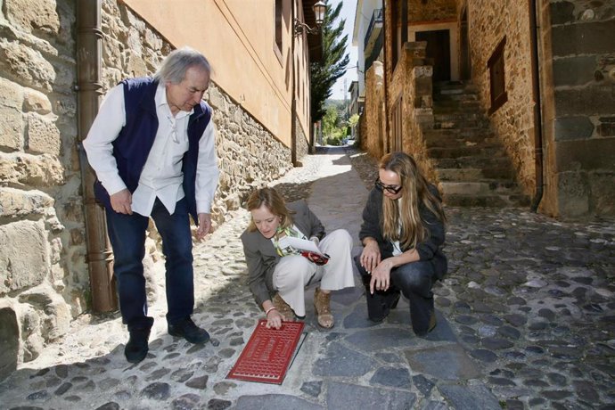 El Gobierno refuerza la prevención de incendios en Potes con la renovación de hidrantes e inversiones en emergencias