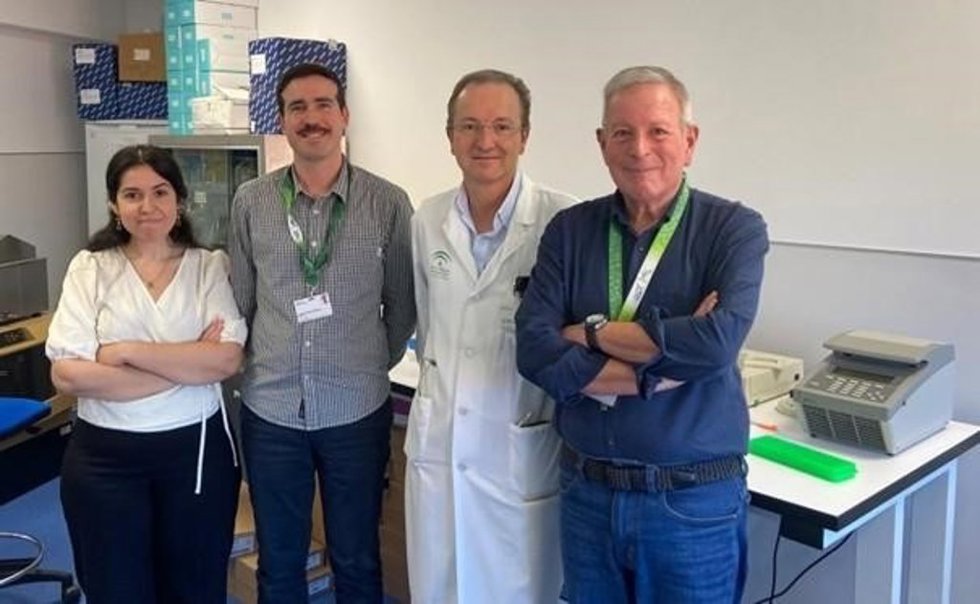 Investigadores que han participado en este ensayo con antibióticos.