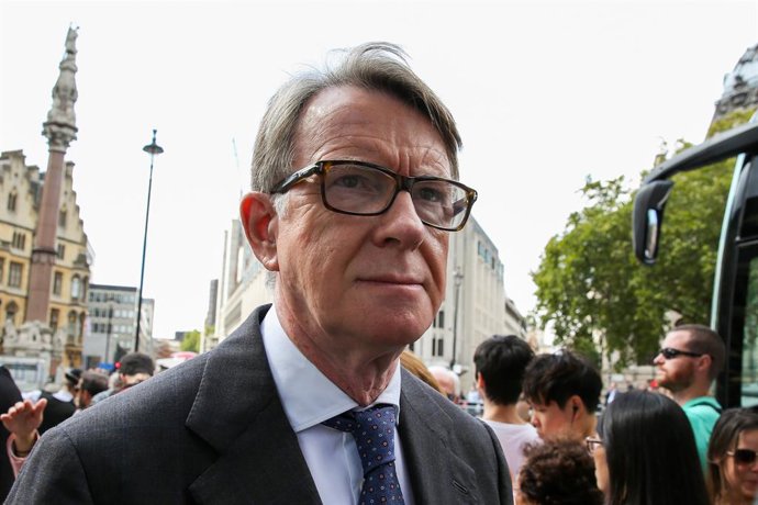 Archivo - Arquivo - 10 de setembro de 2019, Londres, Reino Unido: Londres, Reino Unido. Lord Peter Mandelson sai da Abadia de Westminster, em Londres, após participar de uma cerimônia em memória de Lord Paddy Ashdown. Lord Ashdown tornou-se o líder do rec