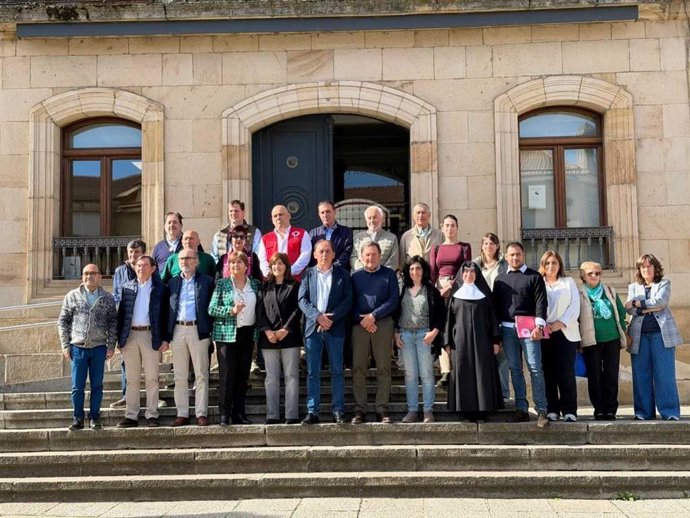 El presidente de la Diputación de Soria, con representantes de las entidades del tercer sector.