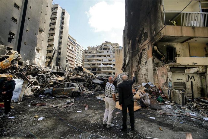 Destrucción en la capital de Líbano, Beirut, tras una oleada de bombardeos ejecutada por el Ejército de Israel contra la ciudad y otros puntos del país (archivo)