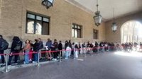 Beltrán tacha de ideológicas las críticas del Ayuntamiento de Zaragoza por las colas de inmigrantes