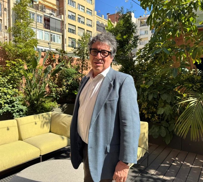 El autor Sandro Veronesi después del encuentro con periodistas, este viernes en Barcelona