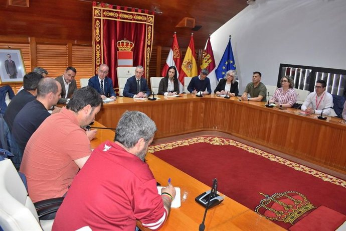Reunión en el Ayuntamiento de Puertollano.