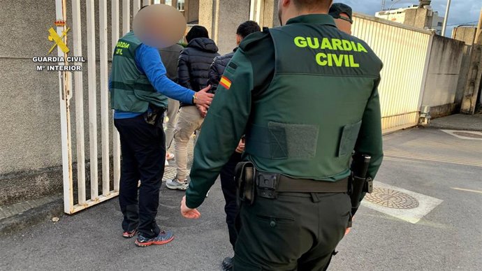 Detenidos en Triacastela (Lugo) por robo de cobre.