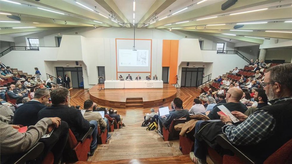 La Universidad de Oviedo celebró este viernes el primer Claustro de este año.