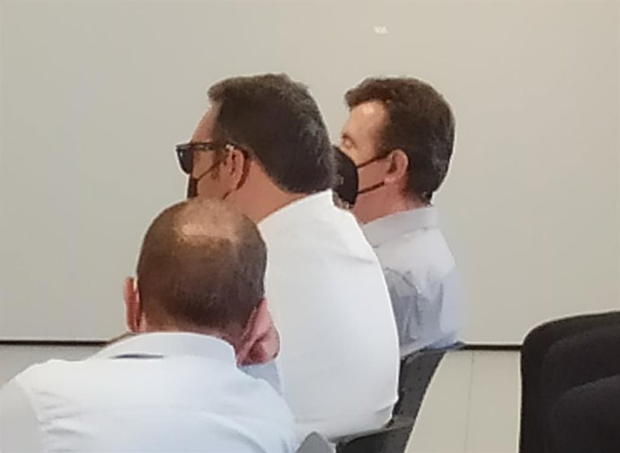 Archivo - Arxiu - Febrer (l'últim de la fila) durant un juí per frau