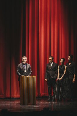 Julio Bocca, Premio Lux Ductor en el Festival TIP TOE por su trayectoria
