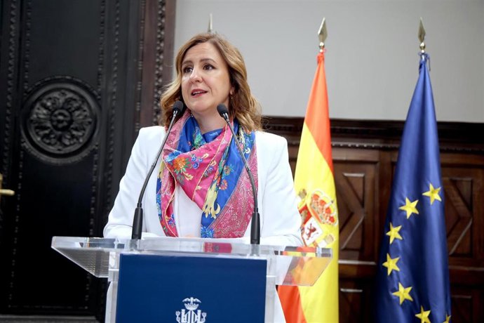 La alcaldesa de València, María José Catalá, en una reciente comparecencia ante los medios de comunicación.
