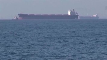 Irán anuncia la reapertura del estrecho de Ormuz pero Trump mantendrá el bloqueo