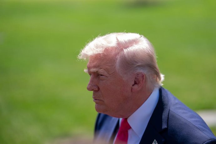 April 16, 2026, White House, Dc, United States: President DONALD TRUMP speaks to the media before boarding Marine One at the White House for the start of a trip to Las Vegas and Phoenix on April 16, 2026