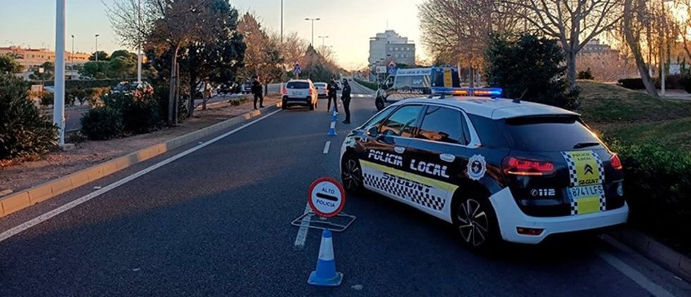Imagen de una patrulla de Policía Local de Sagunto.