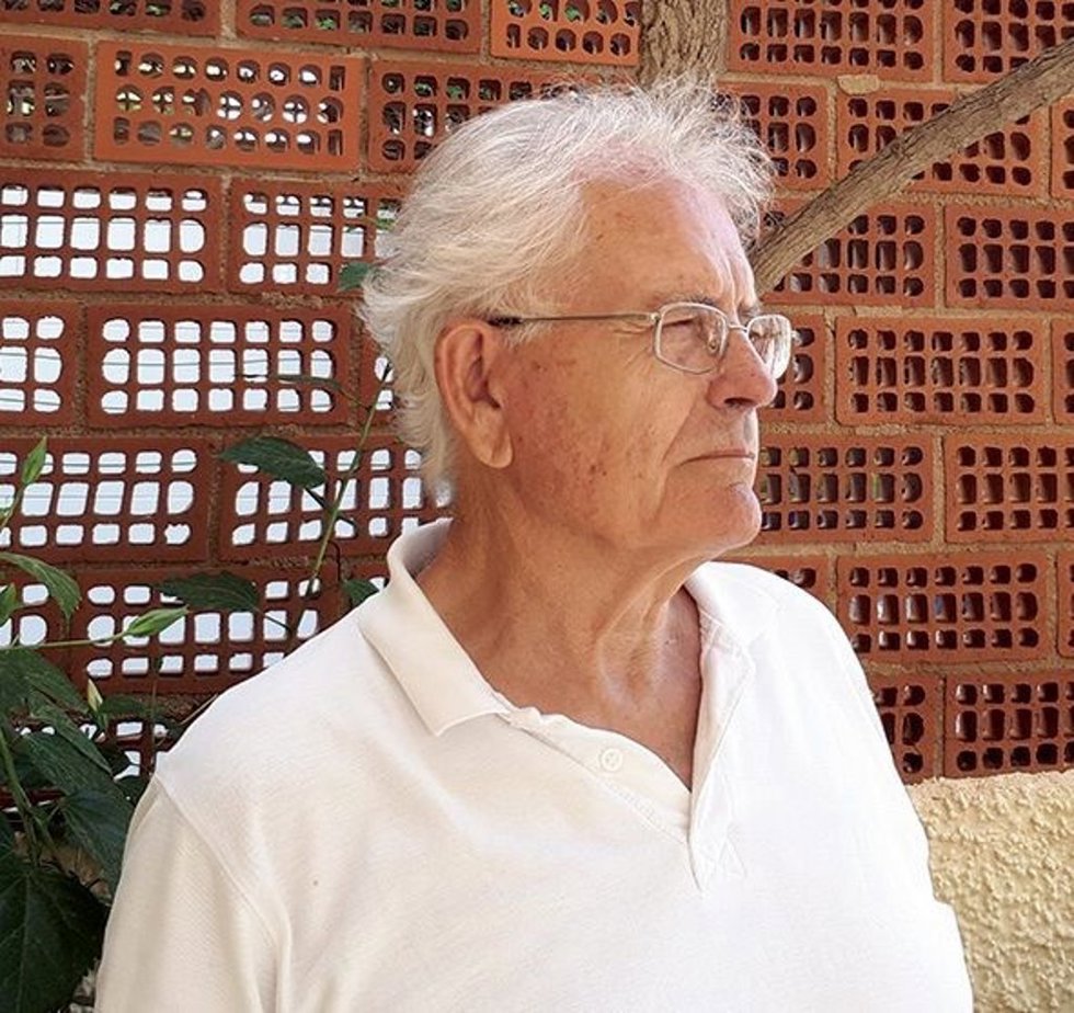 Foto de archivo del poeta José Luis Martínez Valero