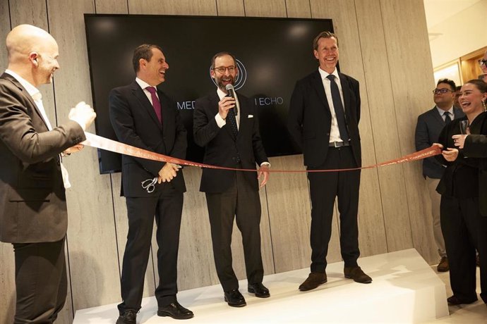 Acto de inauguración del nuevo 'Cosentino City' de Copenhague.