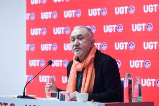 Archivo - El secretario general de UGT, Pepe Álvarez, durante una rueda de prensa, en la sede de UGT, a 8 de enero de 2026, en Madrid (España). Álvarez ha analizado la situación económica, política y social de España y ha presentado las propuestas del sin